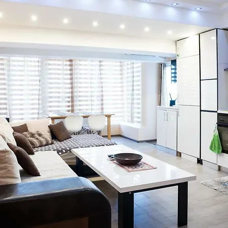 Laguna Penthouse